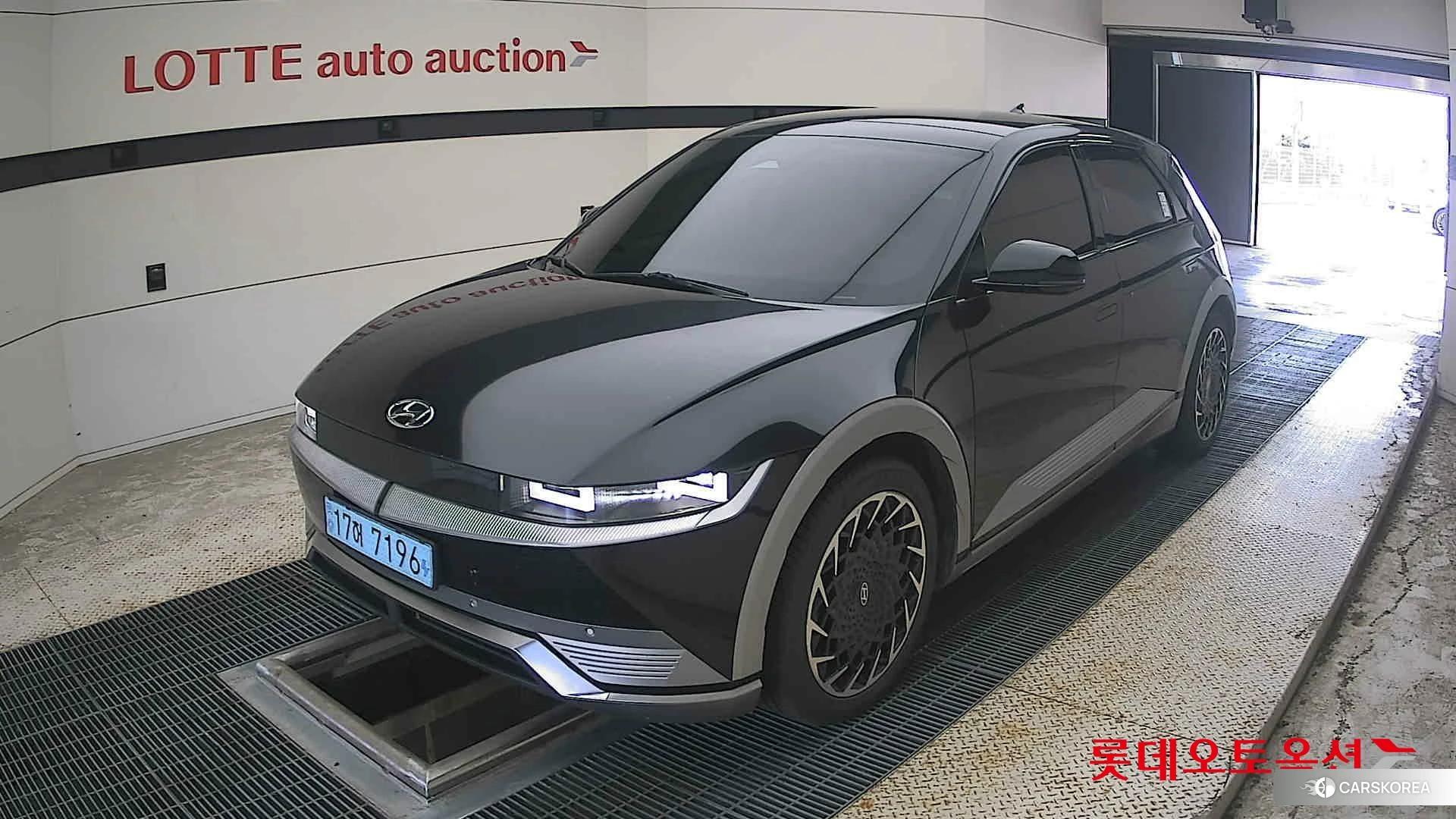 Hyundai IONIQ 5 2022 Phantom Black Pearl из Кореи, фото 5