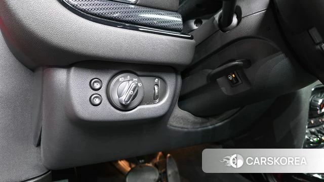 Mini Cooper Clubman 2023 Красный из Кореи, фото 5