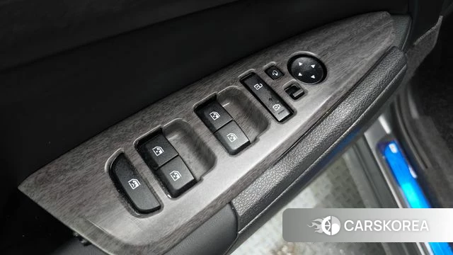 Kia Sportage 5th Generation Hybrid 2024 Серый из Кореи, фото 5