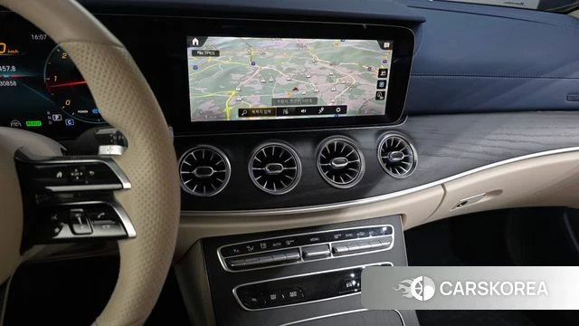 Mercedes-Benz E-Class W213 2022 Белый из Кореи, фото 5
