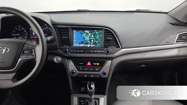 Hyundai Avante AD id 2991289 из Кореи 5