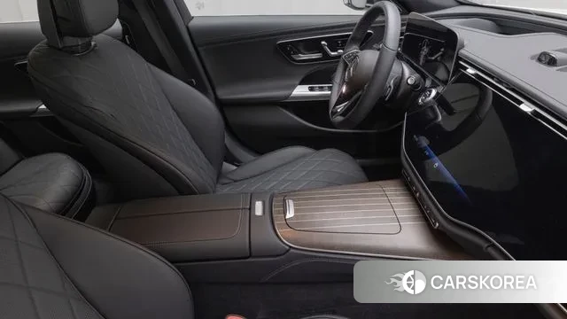 Mercedes-Benz E-Class W214 2024 Белый из Кореи, фото 5