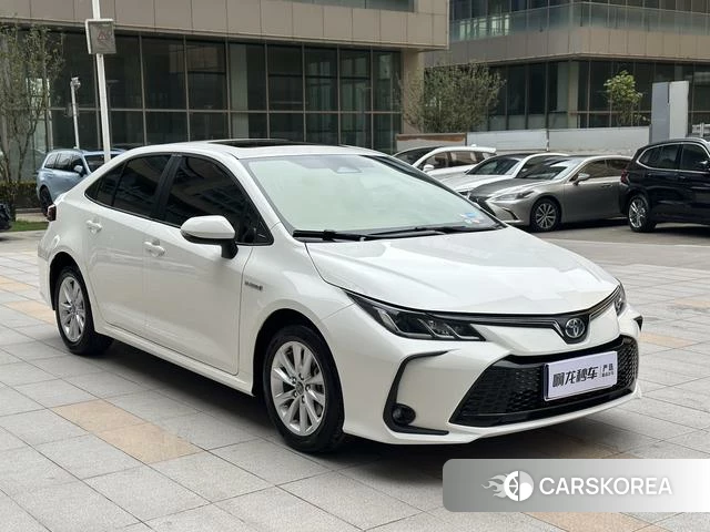 Toyota Corolla 2024 Белый из Китая, фото 5