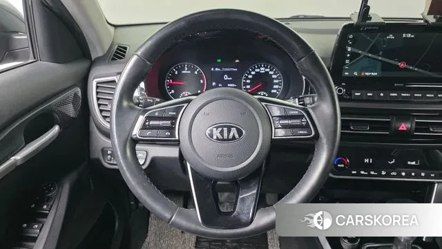 Kia Seltos 2021 Серый из Кореи, фото 5