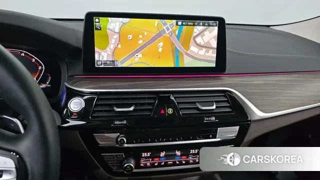 BMW 6 Series GT (G32) 2023 Белый из Кореи, фото 5