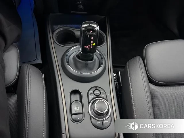 Mini Cooper Countryman 2024 Зеленый из Кореи, фото 5