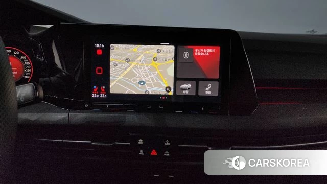 Volkswagen Golf 8th Generation 2023 Белый из Кореи, фото 5