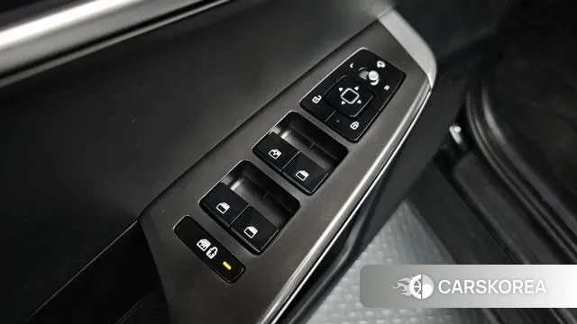 Kia EV6 2023 Черный из Кореи, фото 5