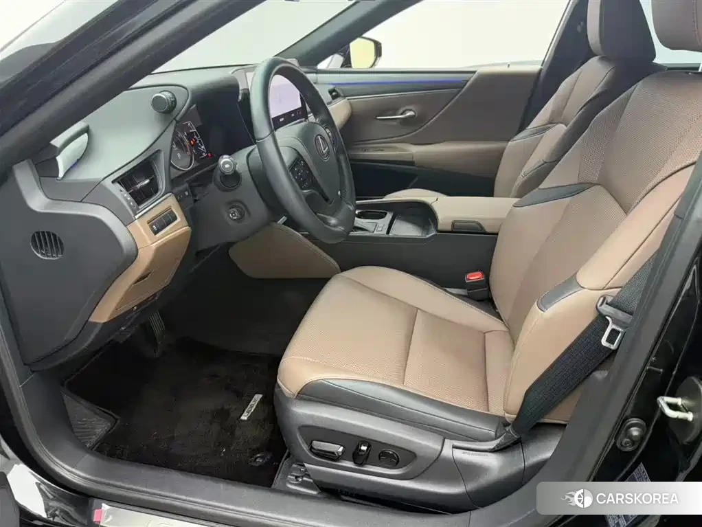 Lexus ES 2025 Silver/gray из Китая, фото 5