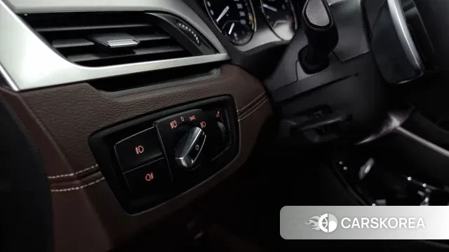 BMW X1 (F48) 2022 Черный из Кореи, фото 5