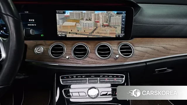 Mercedes-Benz E-Class W213 2019 Серый из Кореи, фото 5