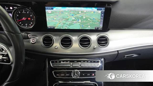 Mercedes-Benz E-Class W213 2019 Серый из Кореи, фото 5