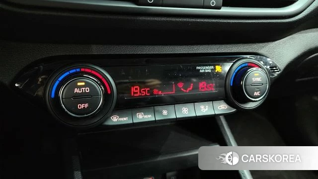 Kia The New K3 2nd generation 2022 Белый из Кореи, фото 5