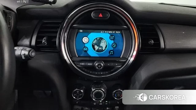 Mini Cooper 2019 Белый из Кореи, фото 5