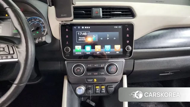 Nissan Leaf (ZE1) 2019 Белый из Кореи, фото 5