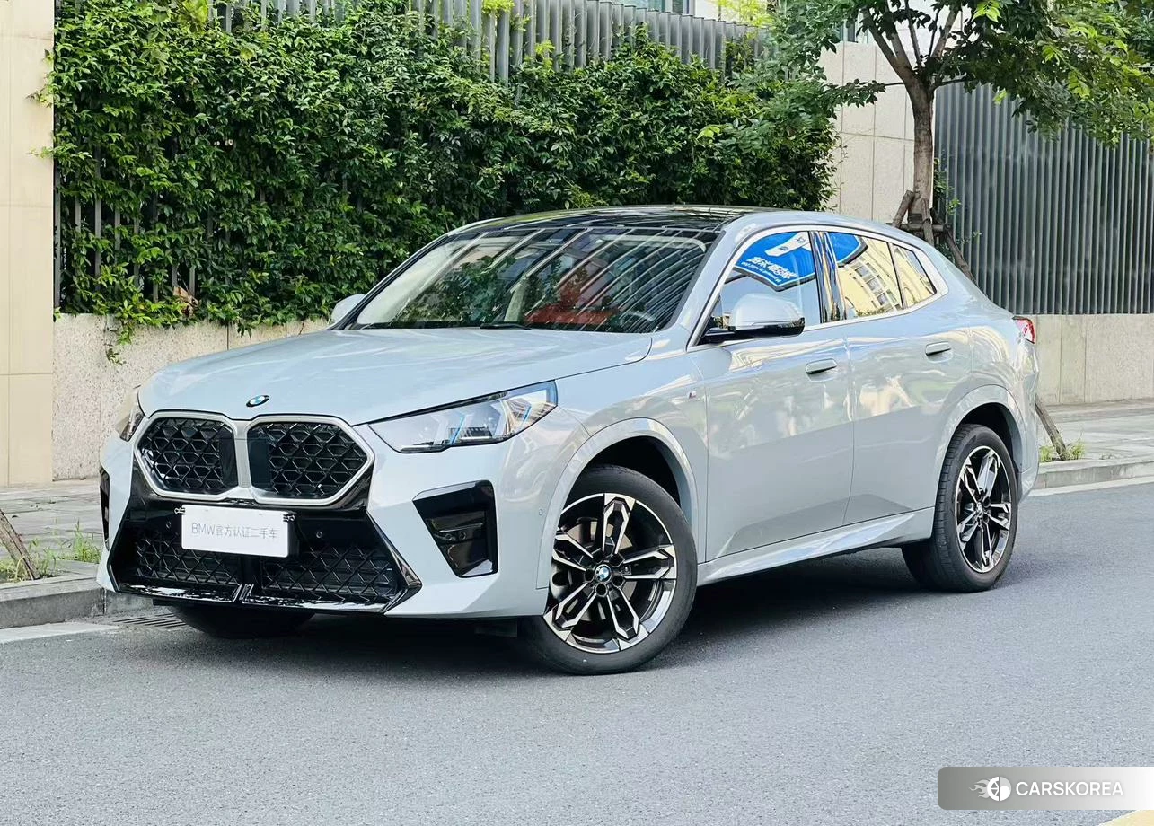 BMW X2 (import) 2024 Серебристо-серый из Китая, фото 5