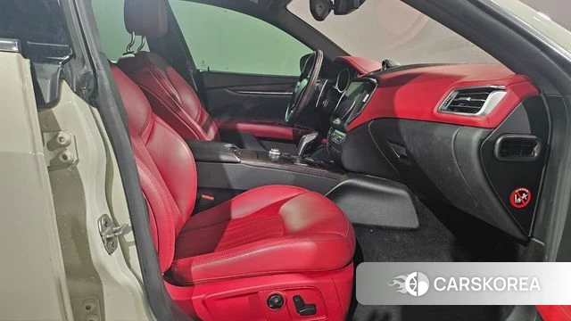 Maserati Ghibli 2020 Белый из Кореи, фото 5