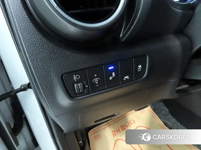 Hyundai Kona 2019 Белый из Кореи, фото 5