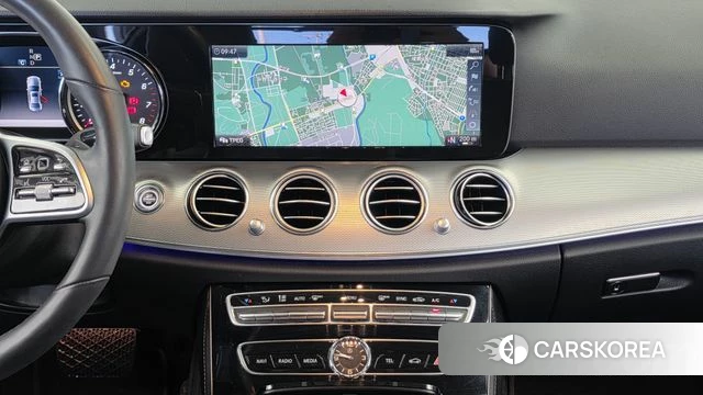 Mercedes-Benz E-Class W213 2019 Белый из Кореи, фото 5