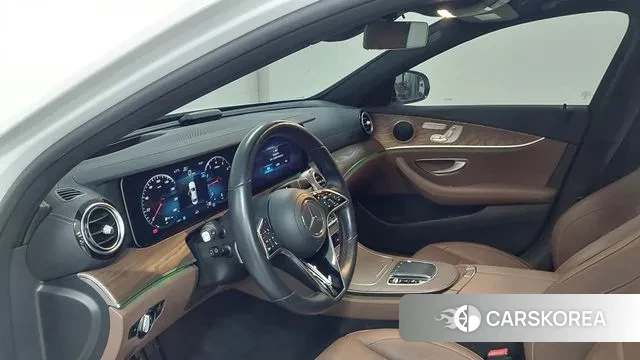 Mercedes-Benz E-Class W213 2021 Белый из Кореи, фото 5