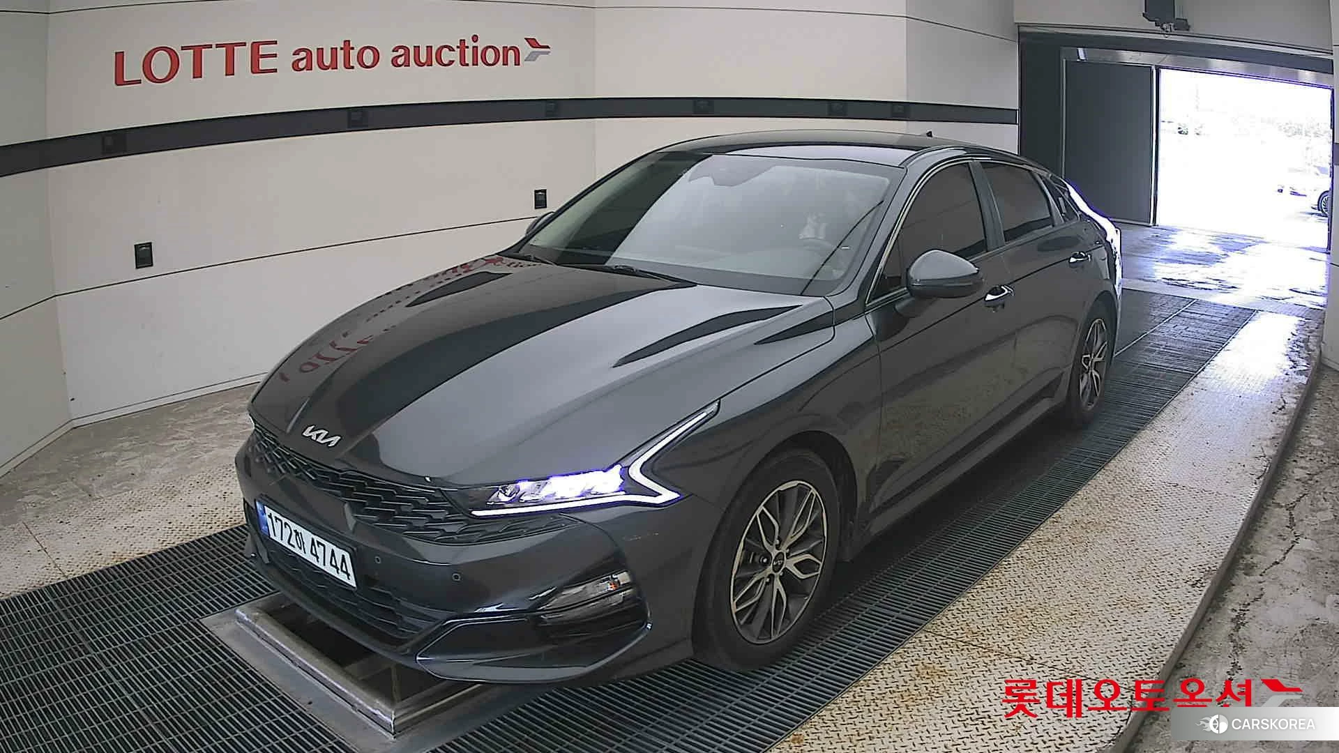 Kia K5 2022 Interstellagray из Кореи, фото 5