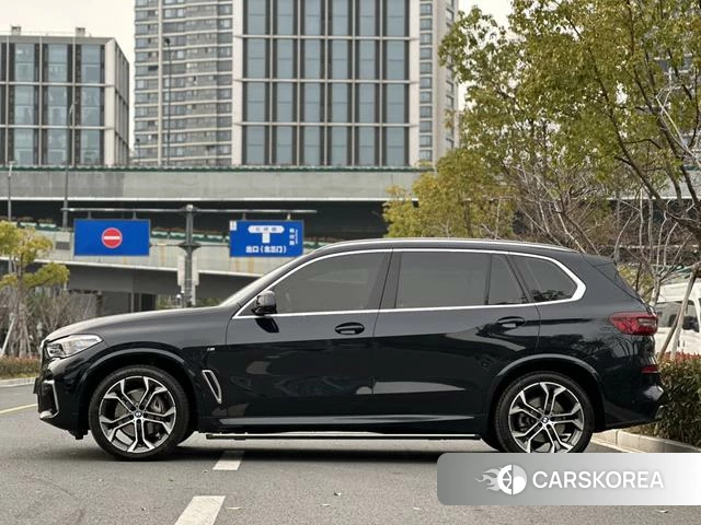 BMW X5 2022 Черный из Китая, фото 5