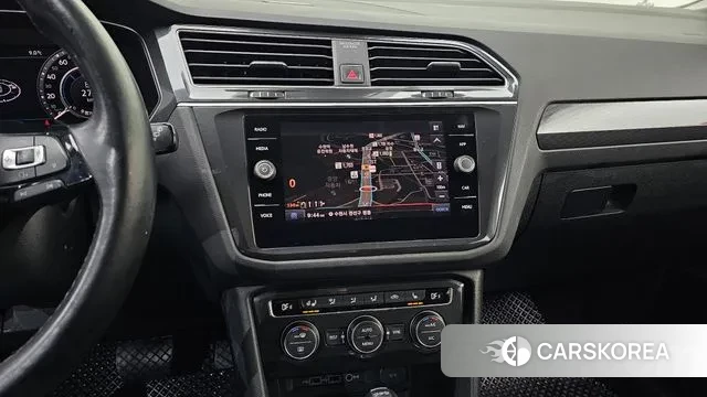 Volkswagen Tiguan second Generation 2018 Черный из Кореи, фото 5