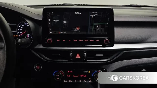 Kia The New K3 2nd generation 2021 Белый из Кореи, фото 5