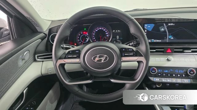 Hyundai Avante (CN7) 2021 Серебристо-серый из Кореи, фото 5