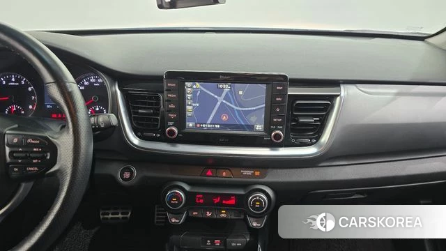 Kia Stonic 2019 Белый из Кореи, фото 5