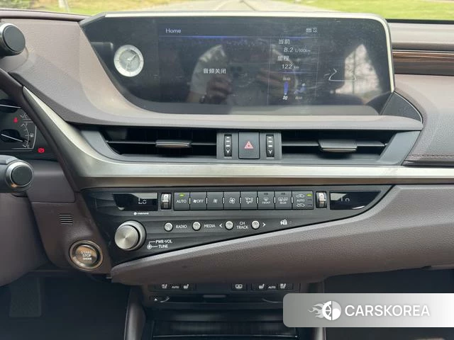 Lexus ES 2021 Темно-серый из Китая, фото 5