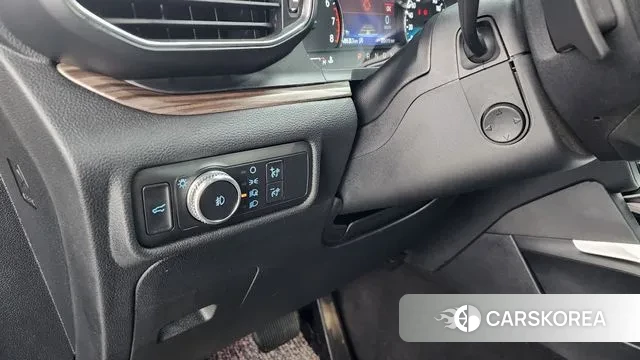 Ford Explorer 6th Generation 2019 Белый из Кореи, фото 5