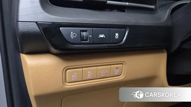 Kia Carnival 4th generation 2021 Серебряный из Кореи, фото 5