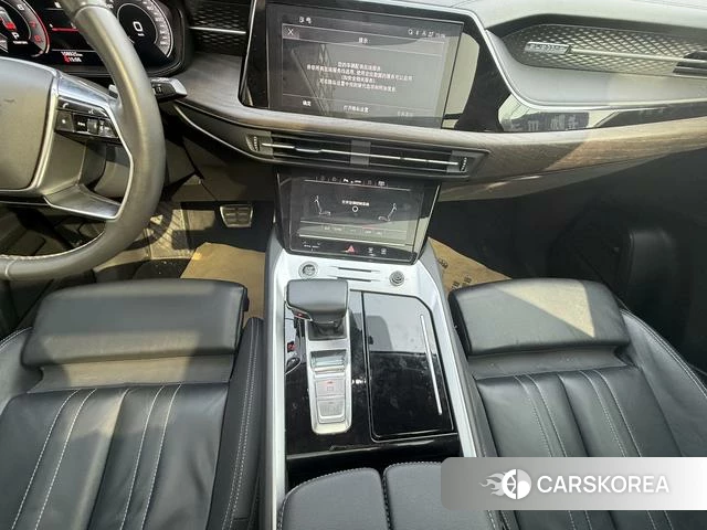 Audi Q6 2023 Черный из Китая, фото 5