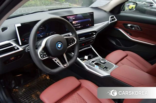 BMW i3 2025 Черный из Китая, фото 5