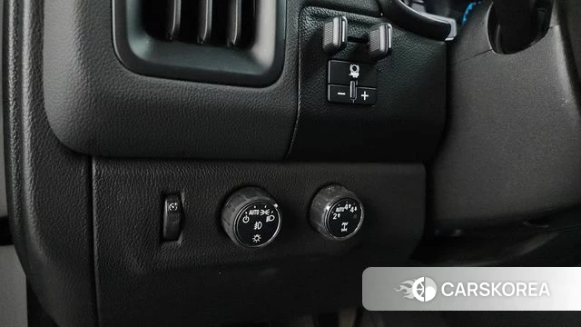 Chevrolet (GM Daewoo) Real New Colorado 2021 Белый из Кореи, фото 5