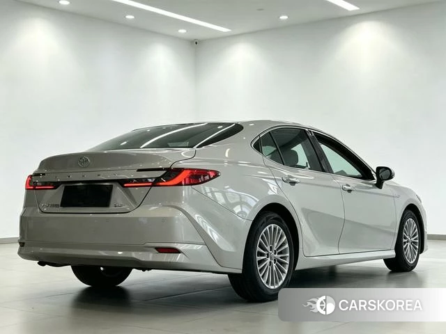 Toyota Camry 2024 Шампань из Китая, фото 5