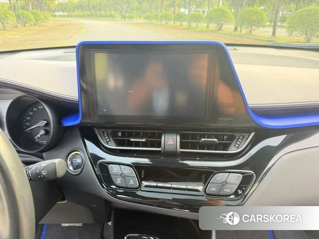 Toyota C-HR 2020 Белый из Китая, фото 5