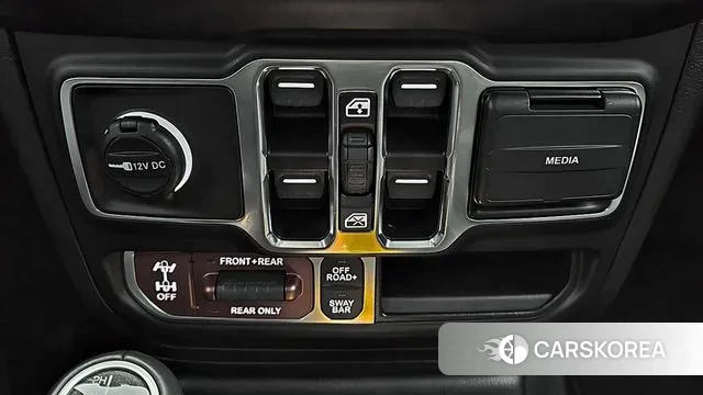 Jeep Wrangler (JL) 2023 Черный из Кореи, фото 5