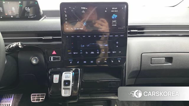 Hyundai Staria 2022 Белый из Кореи, фото 5