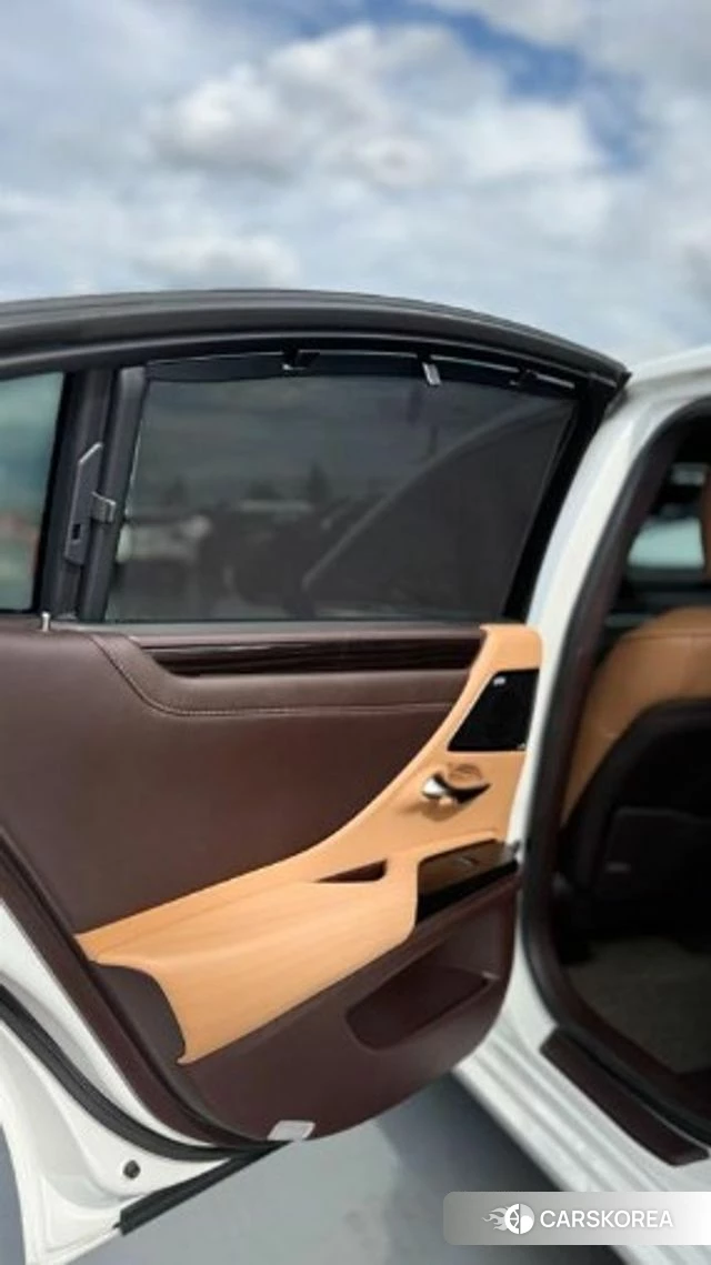 Lexus ES300h 7th generation 2021 Белый из Кореи, фото 5