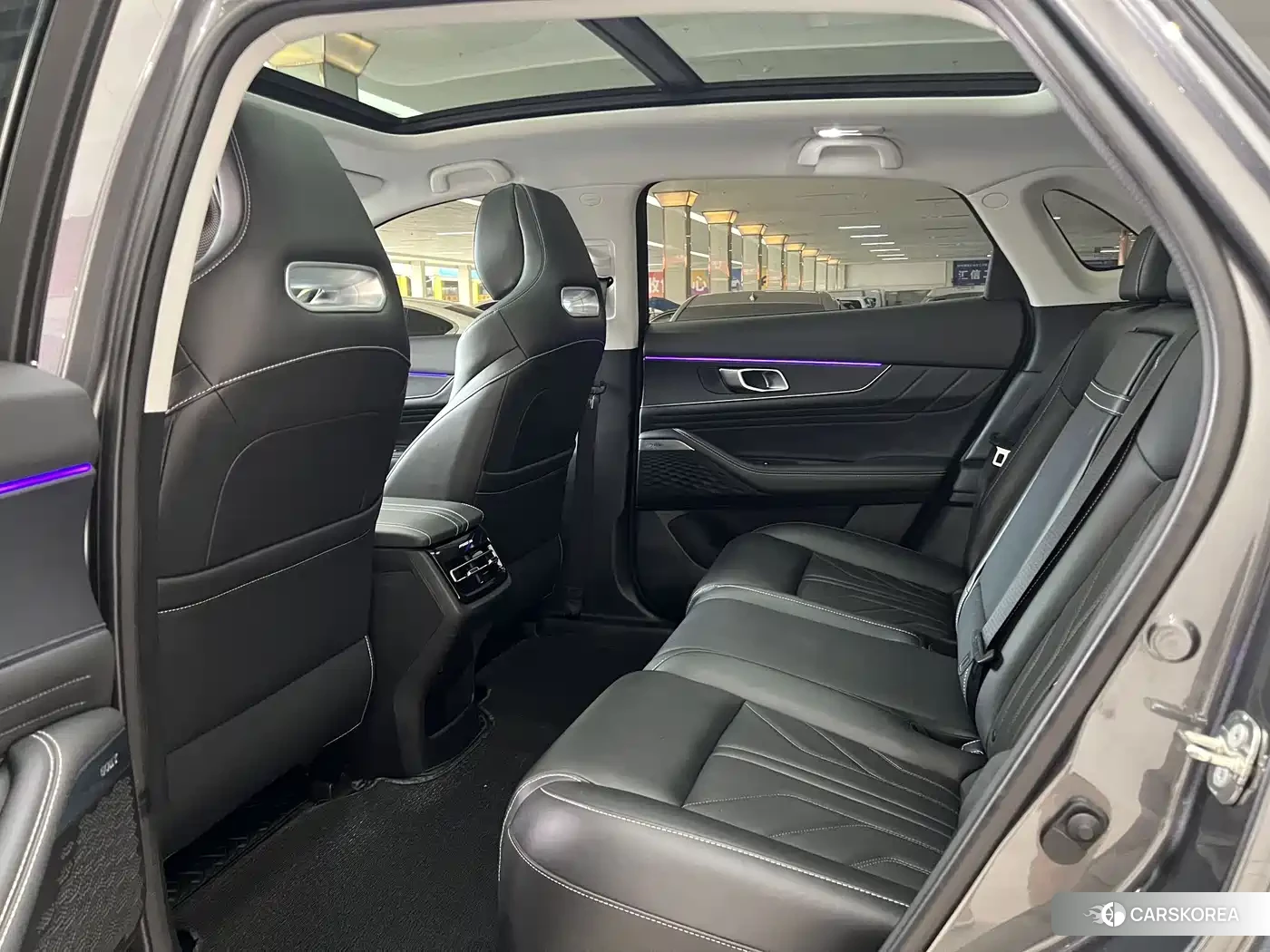 Chang'an Changan UNI-K 2024 Silver/gray из Китая, фото 5