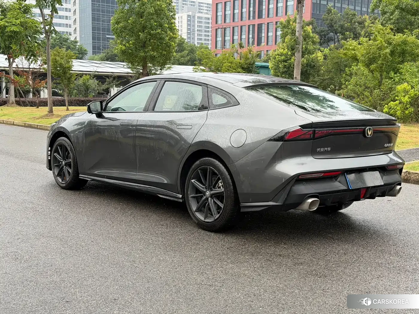 Chang'an UNI-V 2024 Silver/gray из Китая, фото 5