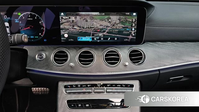 Mercedes-Benz E-Class W213 2022 Белый из Кореи, фото 5
