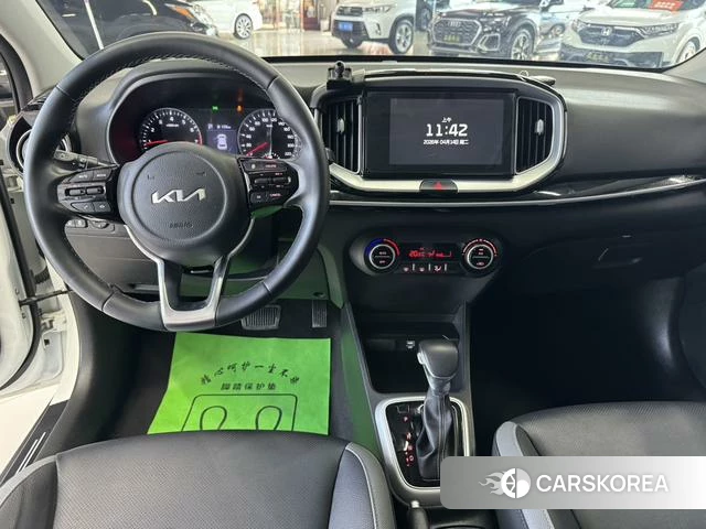 Kia Yi Ran 2022 Белый из Китая, фото 5