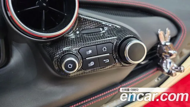 Ferrari F8 Spider 2023 Красный из Кореи, фото 5