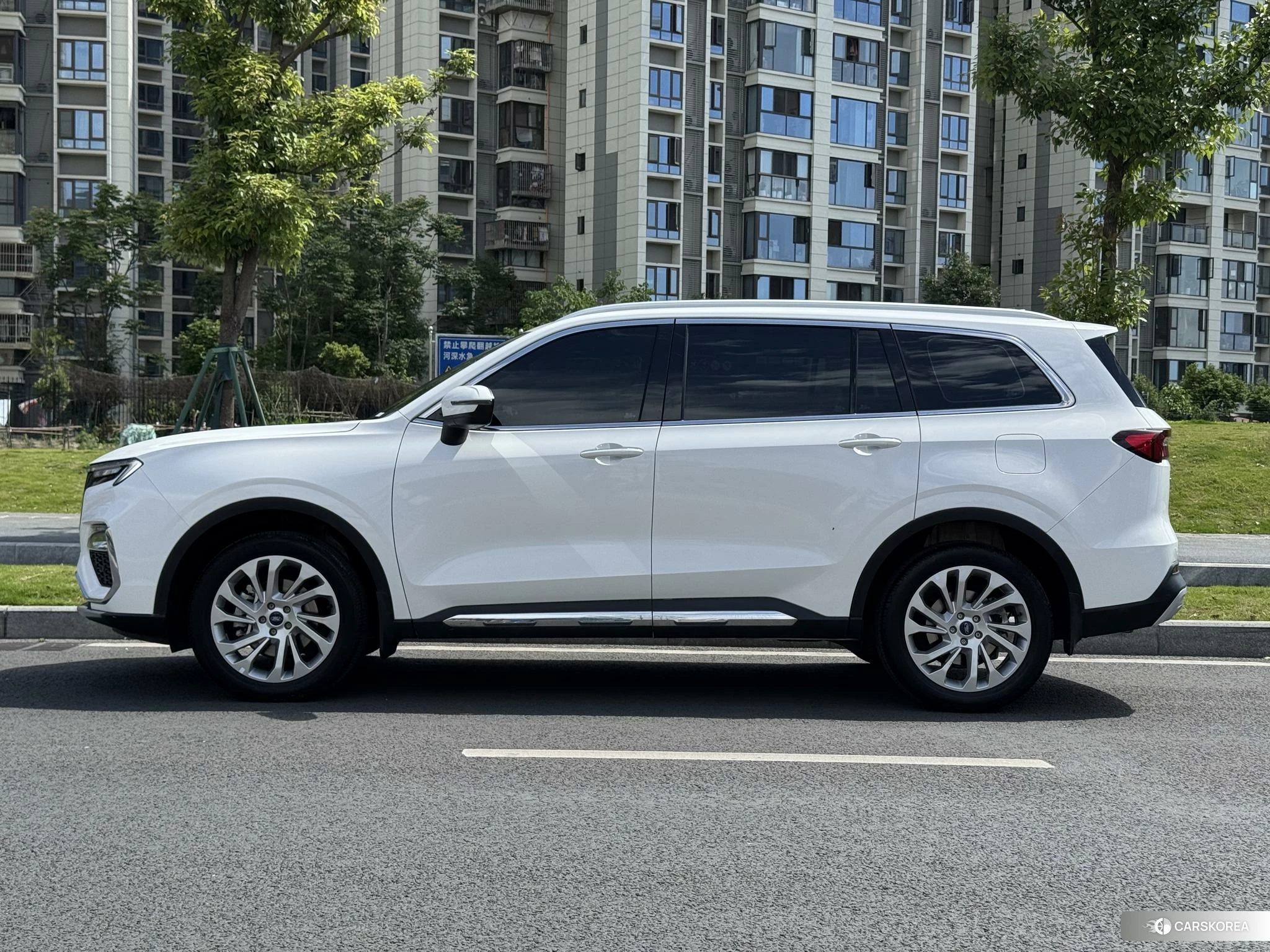 Ford Lingyu 2023 Белый из Китая, фото 5