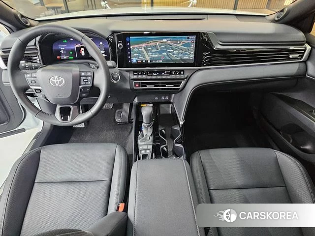 Toyota Camry (XV80) 2025 Белый из Кореи, фото 5