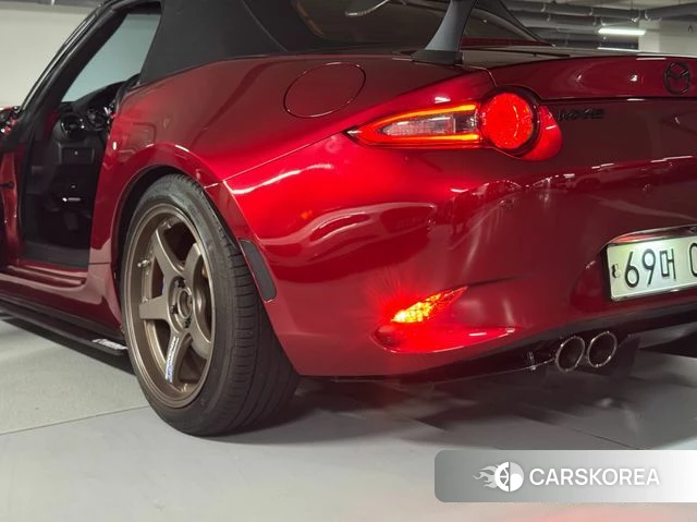 Mazda MX-5 MIATA 2021 Красный из Кореи, фото 5