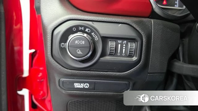 Jeep Gladiator (JT) 2022 Красный из Кореи, фото 5